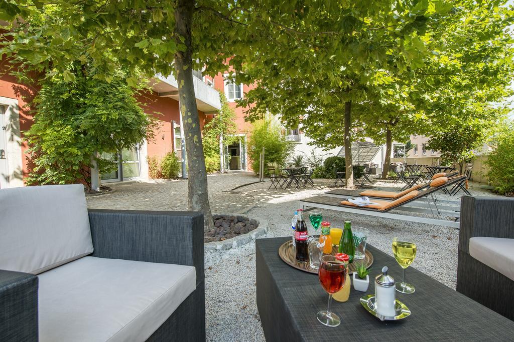 Hotel Des Capucins Le Puy-en-Velay Εξωτερικό φωτογραφία