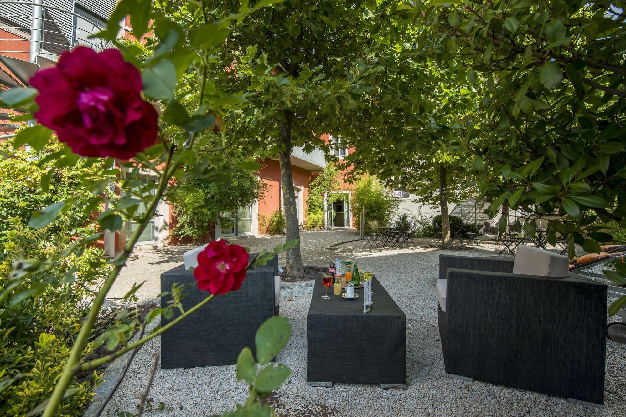 Hotel Des Capucins Le Puy-en-Velay Εξωτερικό φωτογραφία
